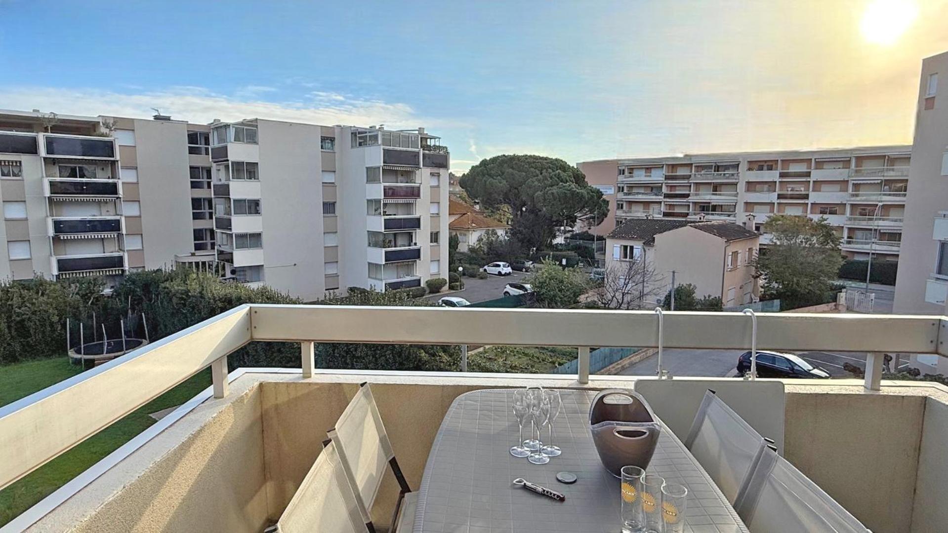 Les Coralies Apartment Sainte-Maxime Luaran gambar